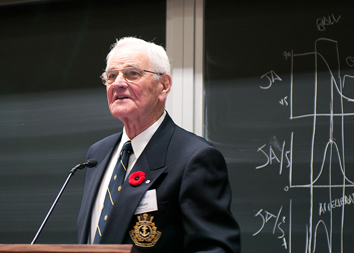 U of T Engineering alumnus Dr. William (Bill) Winegard addresses an audience at the Winegard Visiting Lectureship in New Materials Engineering. (Courtesy: MSE).