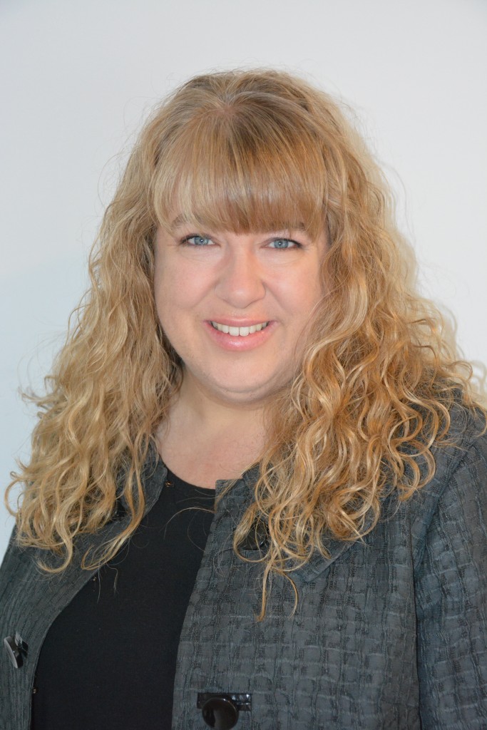 Janet Elliot, Main Headshot